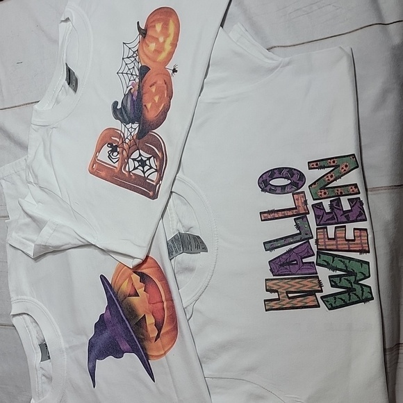HALLOWEEN Lot Youth size Small Lot of Tee amazing for the Spooky Season and Fall - Picture 1 of 5